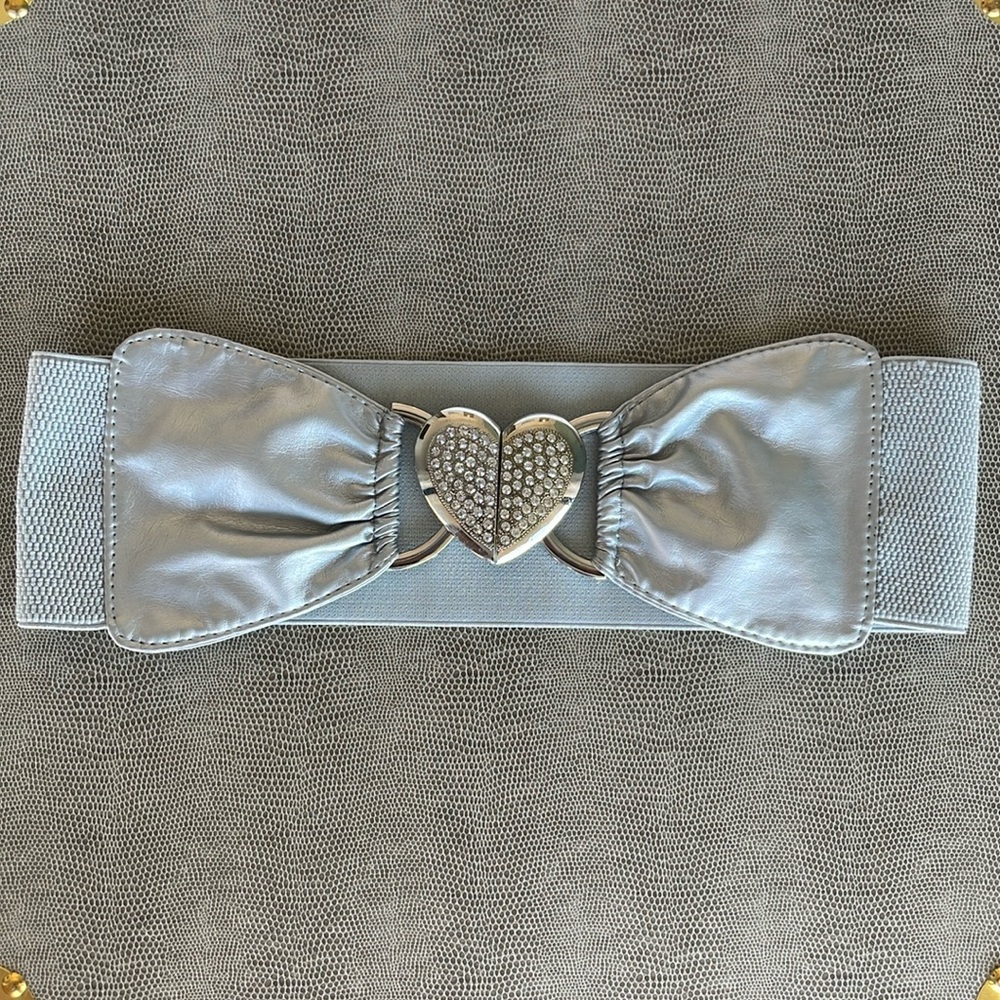 Heart belt with rhinestones! Silver tone stretch style!